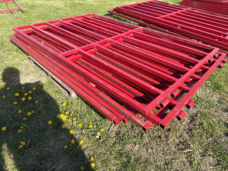 5-7ft-7”-long-livestock-gates-image-2