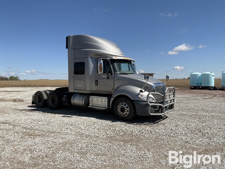 2016-international-prostar-image-3