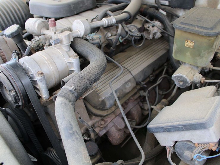 1997-gmc-3500-image-17