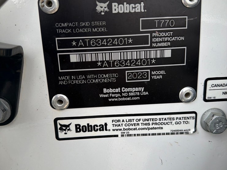 2023-bobcat-t770-image-23