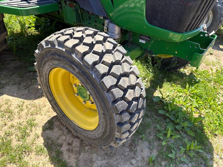 2019-john-deere-4044m-image-6