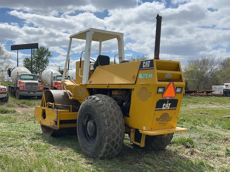 1987-caterpillar-cs-553-image-4