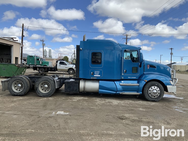 2012-kenworth-t600-image-4