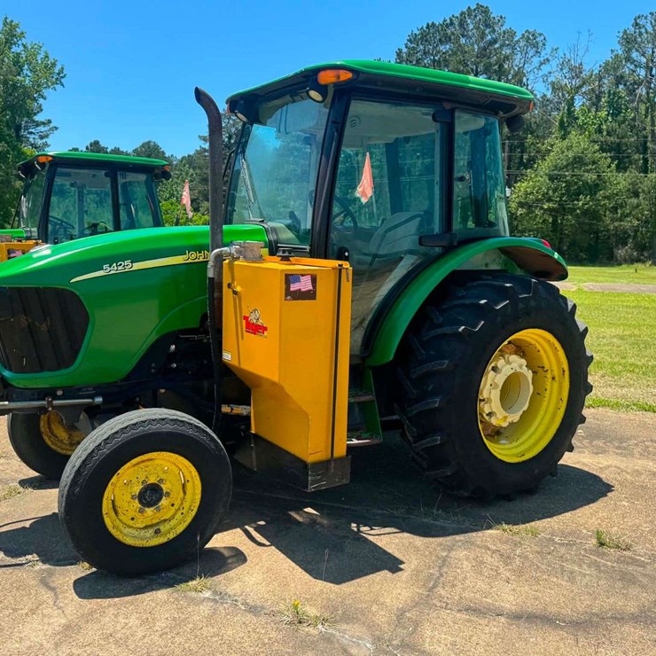 JOHN DEERE 5425