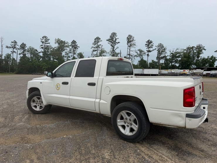2009-dodge-dakota-image-4