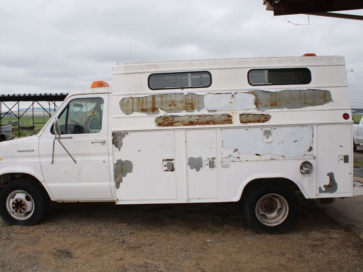 1982-ford-ecoline-work-truck-e-350-1fdje37g6cha21219-mileage:-39415-image-17
