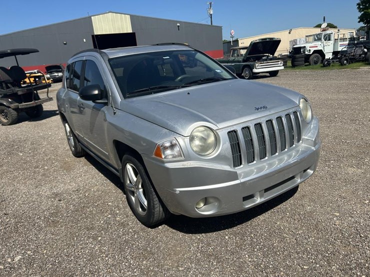 2008-jeep-compass-image-3
