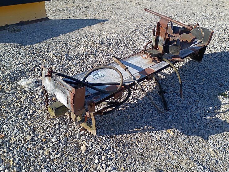 #22948-•-tailgate-salt-spreader-image-4
