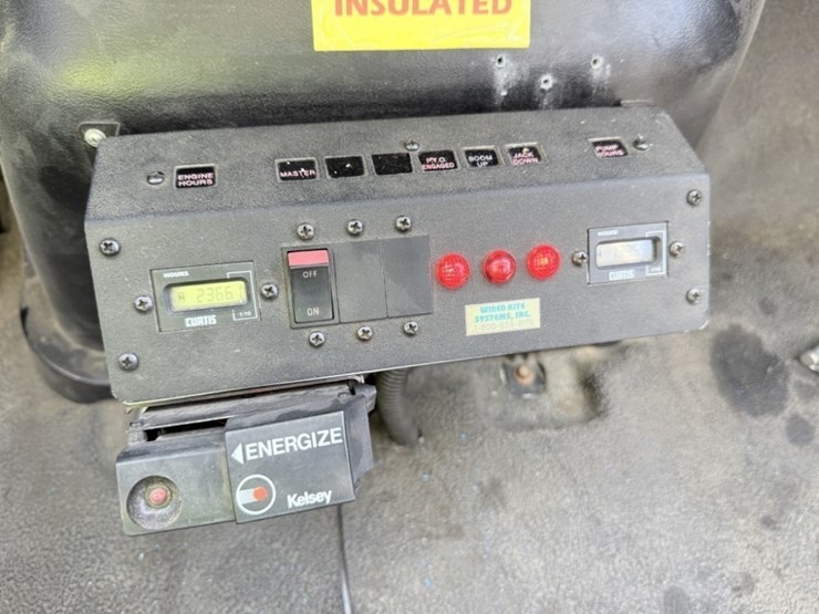 1995-ford-f800-image-34
