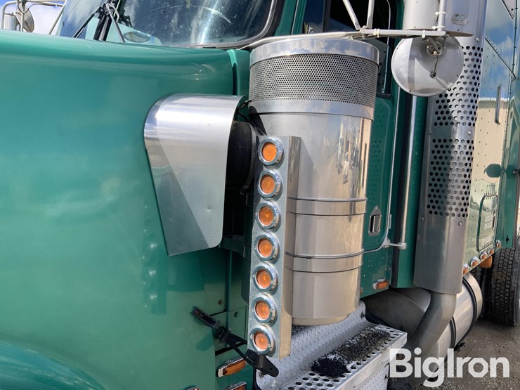 2005-kenworth-w900l-image-12