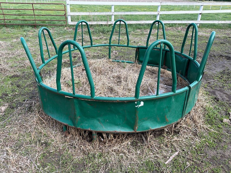 green-round-bale-feeder-image-2