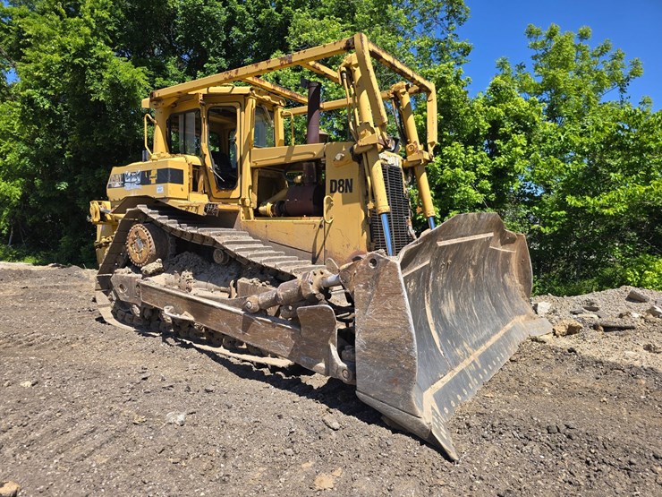caterpillar-d8n-image-1