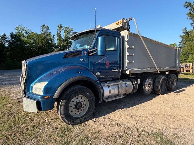 2016-kenworth-t880-image-44