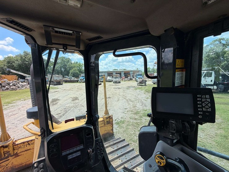 komatsu-d39px-23-image-28