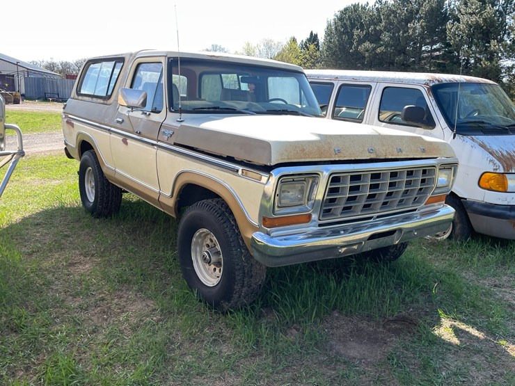 1979-ford-bronco-image-1
