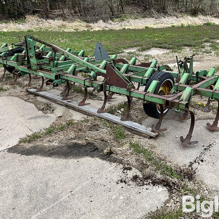 JOHN DEERE 1000