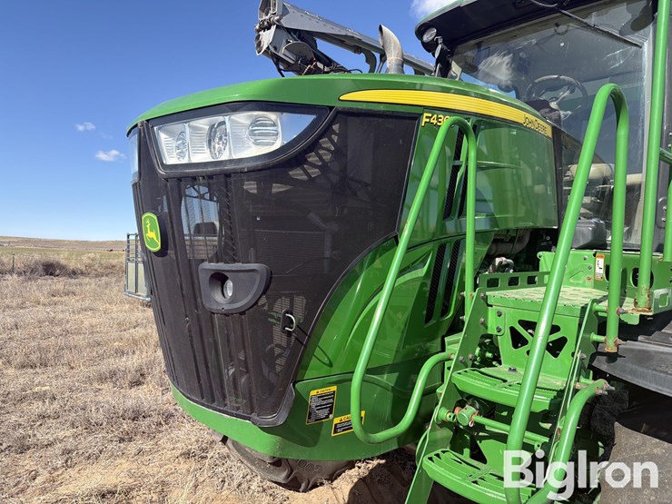 2020-john-deere-f4365-image-14