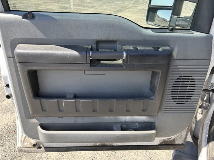 2015-ford-f350-sd-image-22