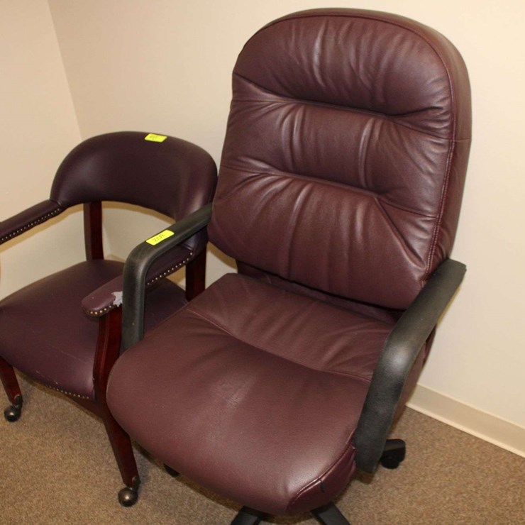 OFFICE CHAIRS ON CASTERS