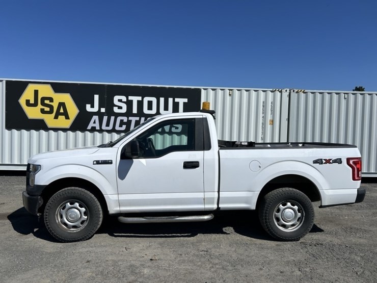 2016-ford-f150-xl-image-2