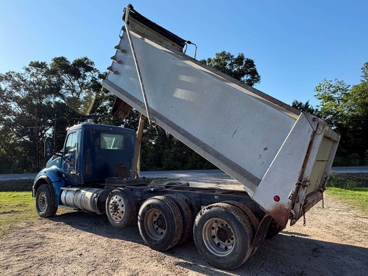 2016-kenworth-t880-image-4