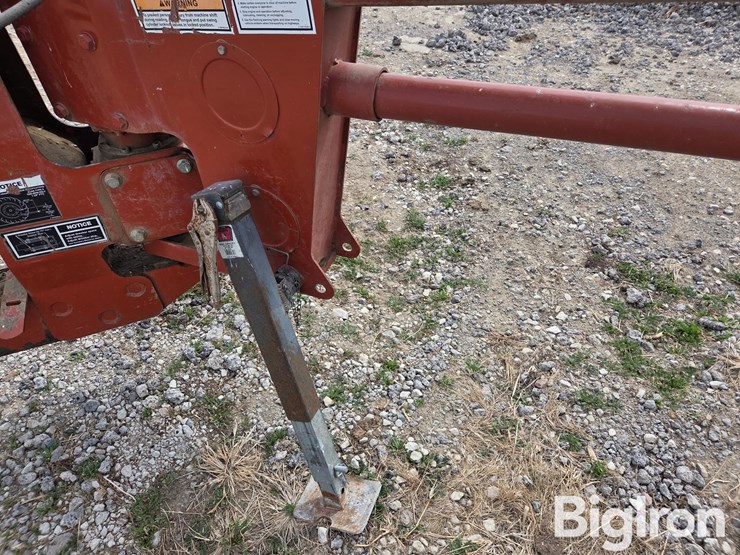 hesston-1345-image-15