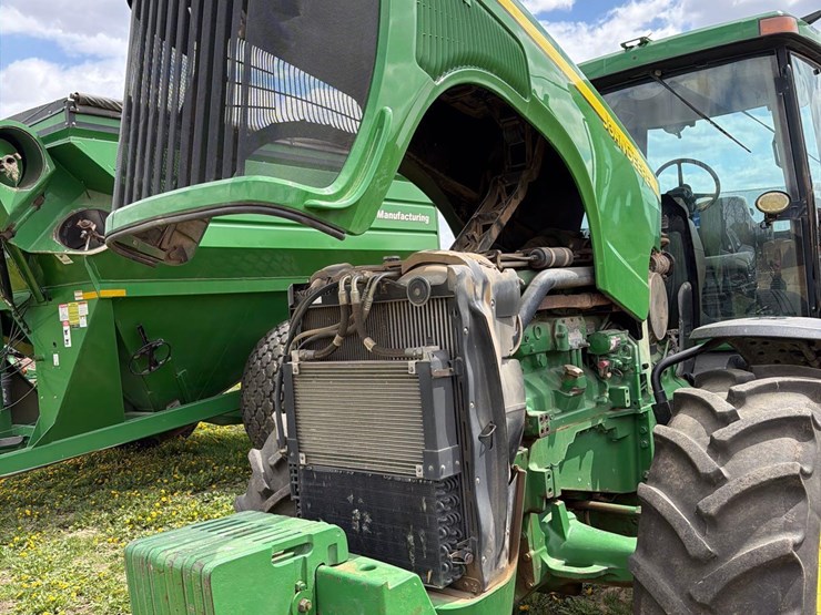 john-deere-8320-image-32