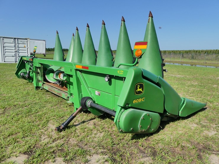 2008-john-deere-608c-image-3