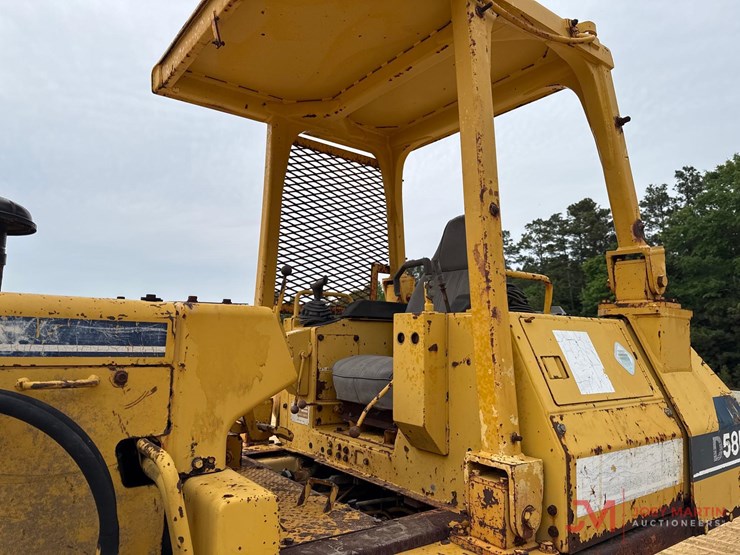 komatsu-d58p-1-image-11