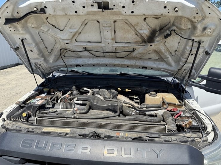 2012-ford-f550-sd-image-28