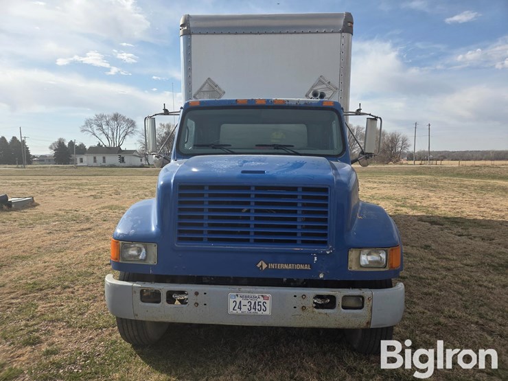 1997-international-4900-image-2