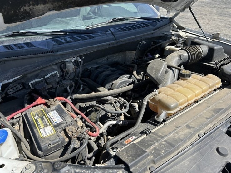 2016-ford-f150-xl-image-46