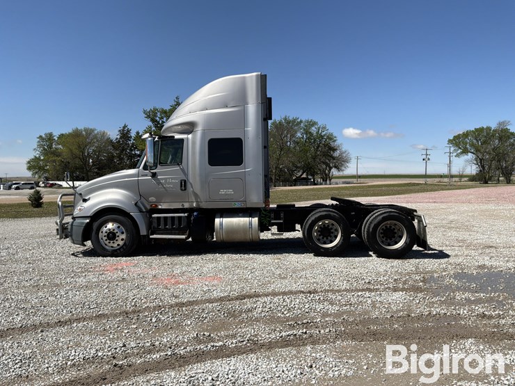 2016-international-prostar-image-8