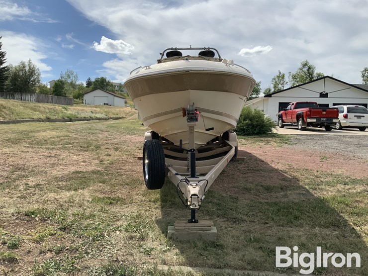 2000-sea-ray-signature-select-260-boat-w/trailer-image-2