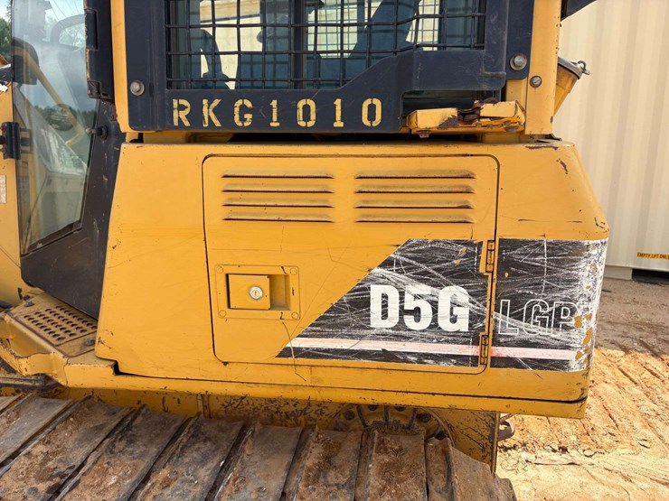 caterpillar-d5g-lgp-image-20