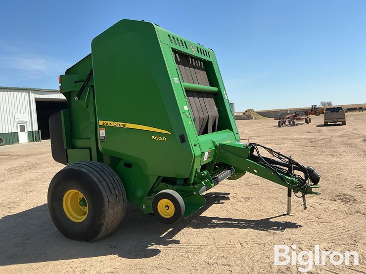 2021-john-deere-560r-image-4