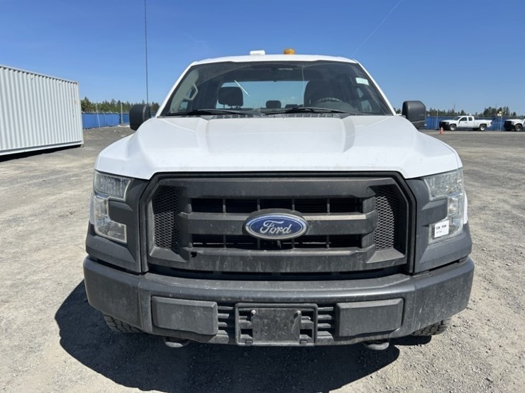 2016-ford-f150-xl-image-8