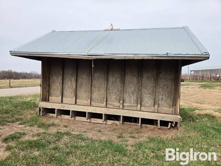 shop-built-wood-livestock-feeder-image-8
