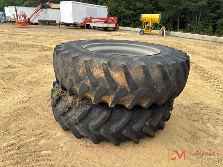 case-7140-ag-tractor-image-15