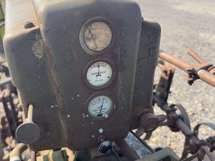 john-deere-h-image-45