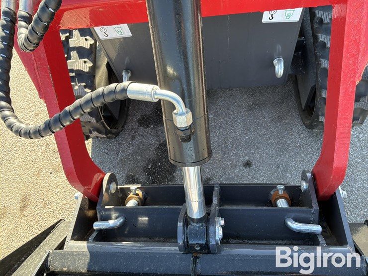 2026-massey-ferguson-730-image-10