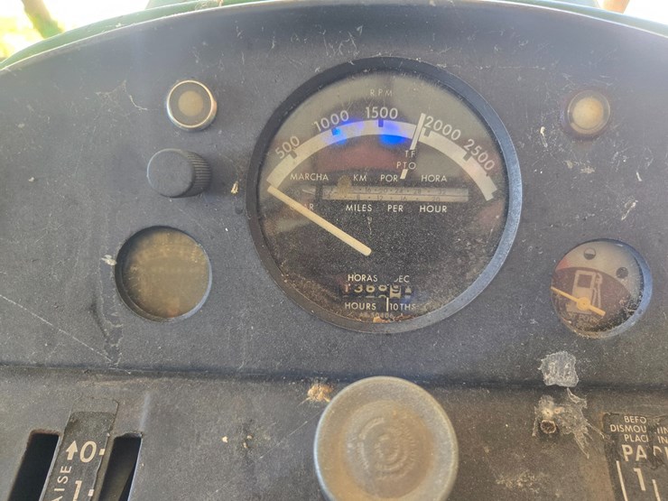 john-deere-4020-image-32