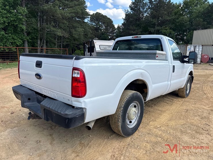 2015-ford-f250-xl-image-3