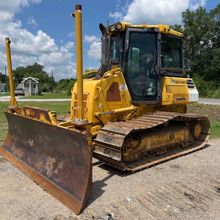 KOMATSU D39PX-23