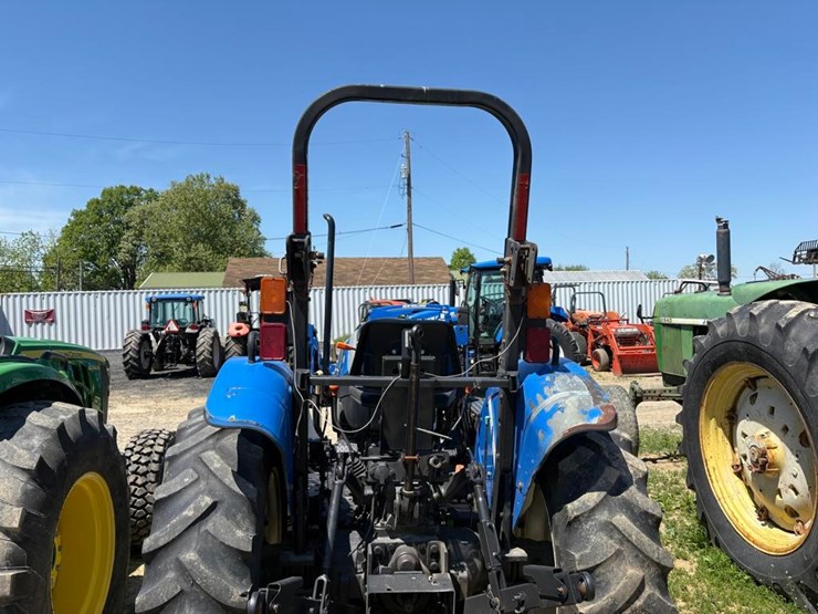 new-holland-45-image-14