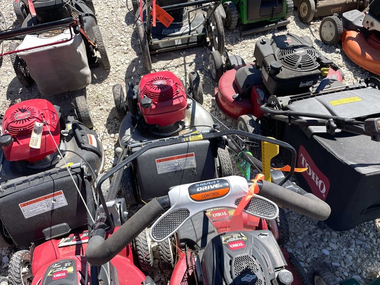 #6979-•-honda-lawn-mower-image-2