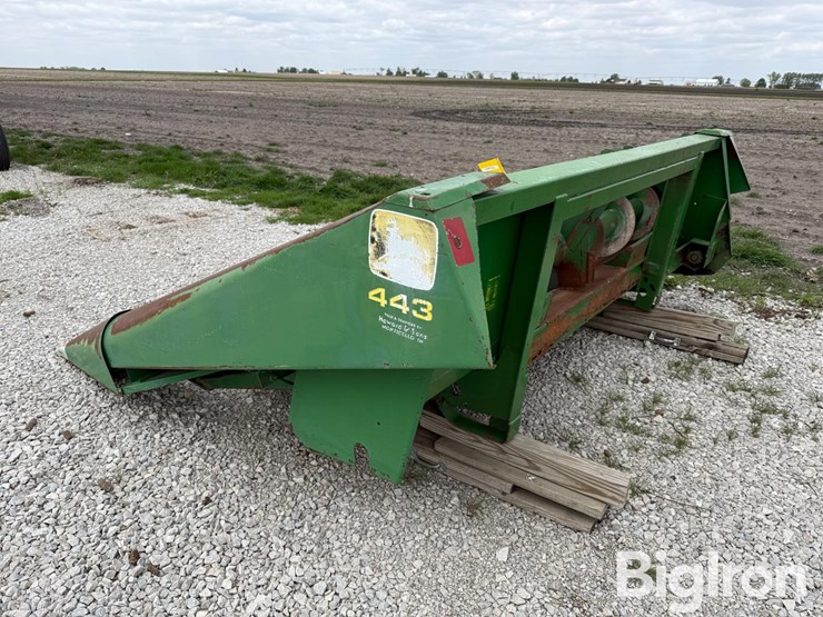 john-deere-443-image-7