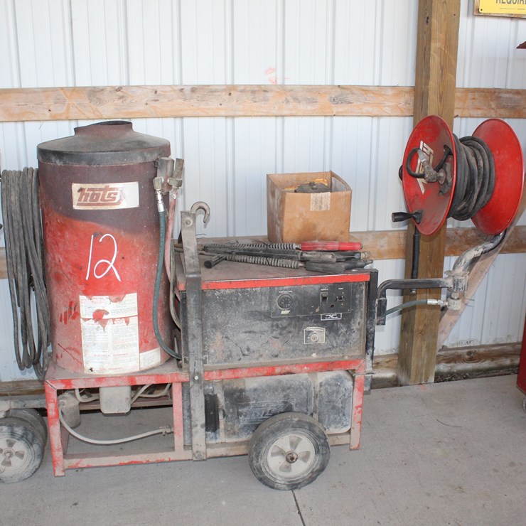 HOTSY HOT WATER ELECTRIC PRESSURE WASHER