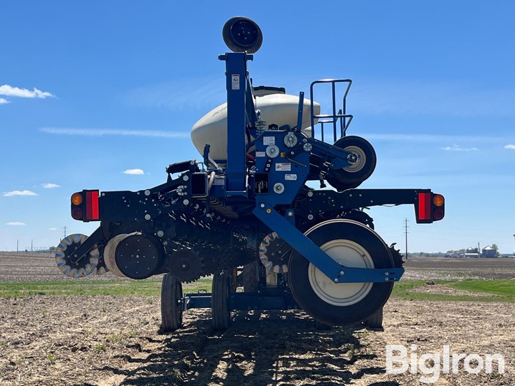 2023-kinze-3605-image-6