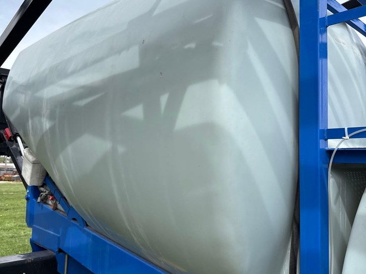 new-holland-s1070-image-33